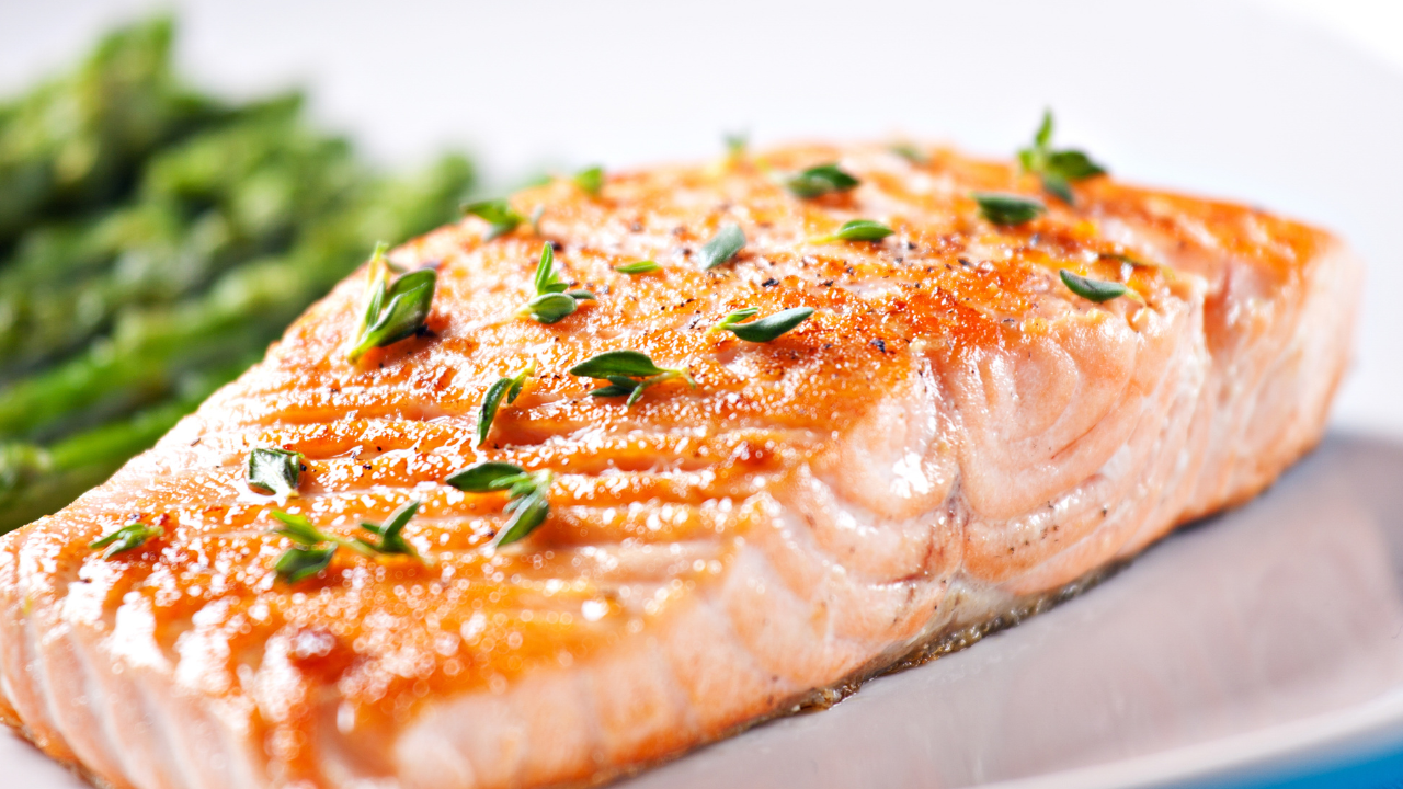 Cooked Salmon - Oily Fish | Weight Loss Coach and Nutritionist