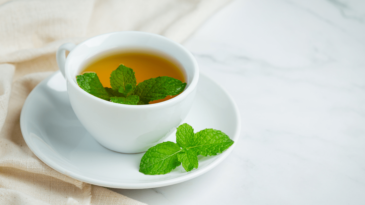 Peppermint tea for gut health