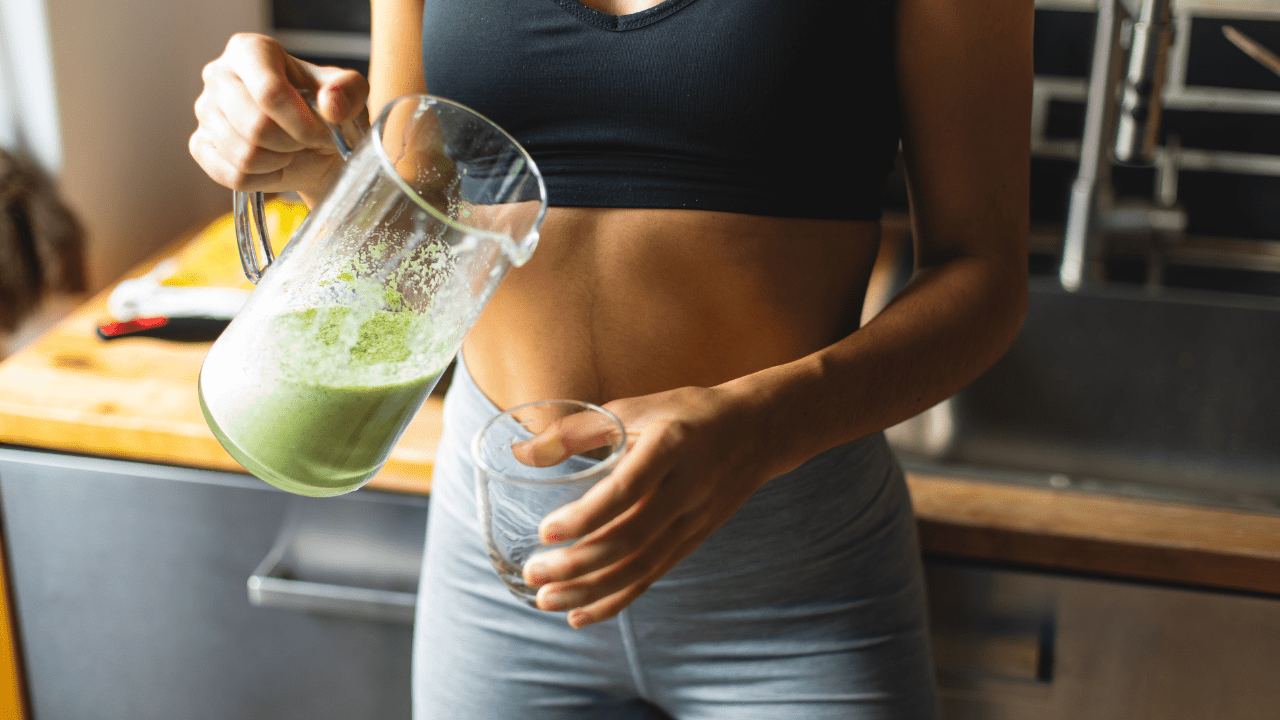 Pouring smoothie for gut health -daily routine