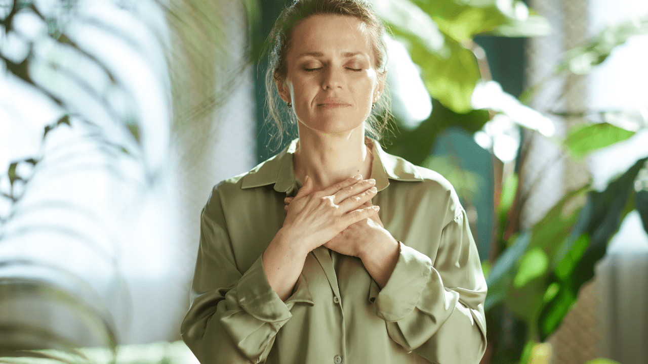 Pause Before You Eat To Stop Stress Eating